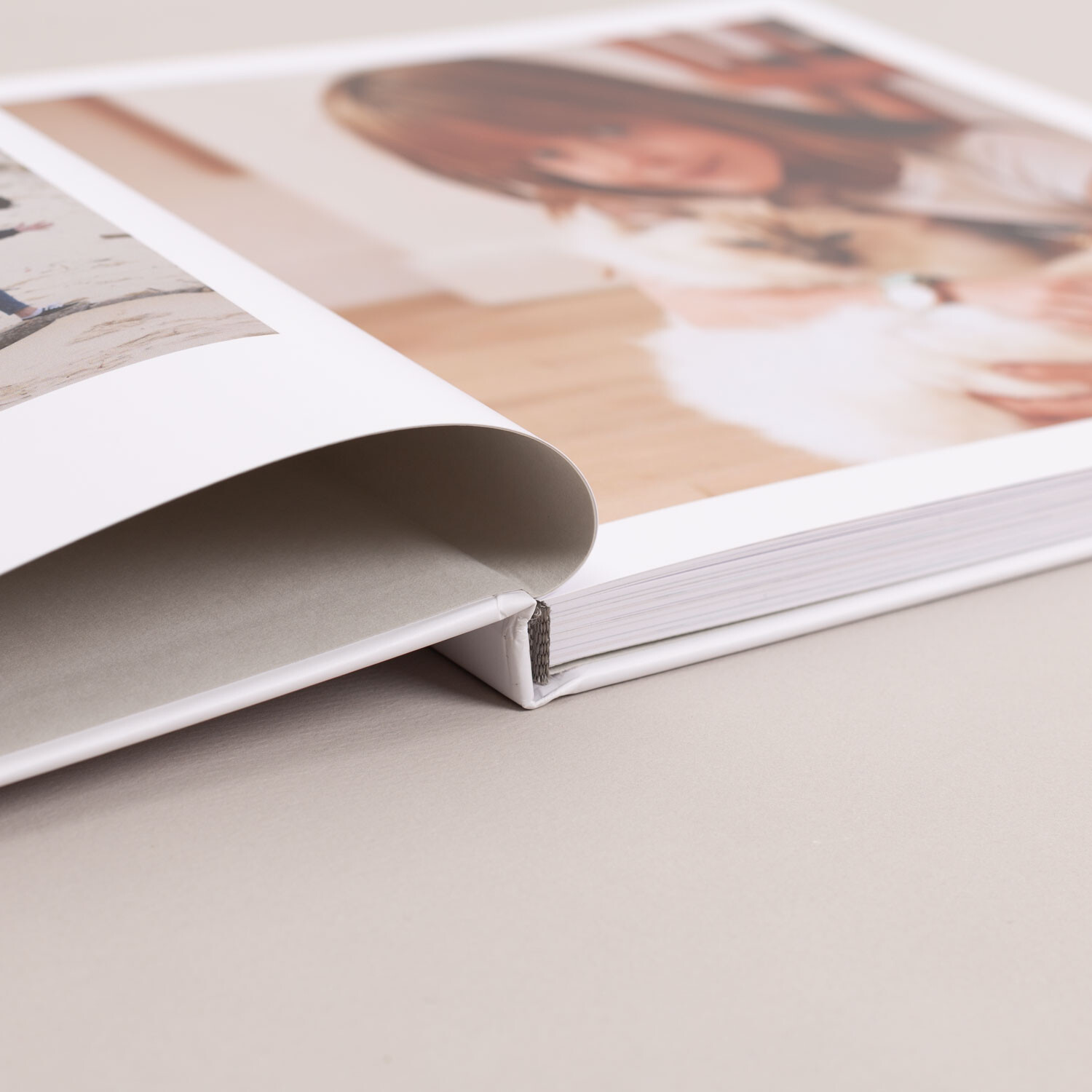 A4 Photo Album: Create and print your photo albums in A4 format at